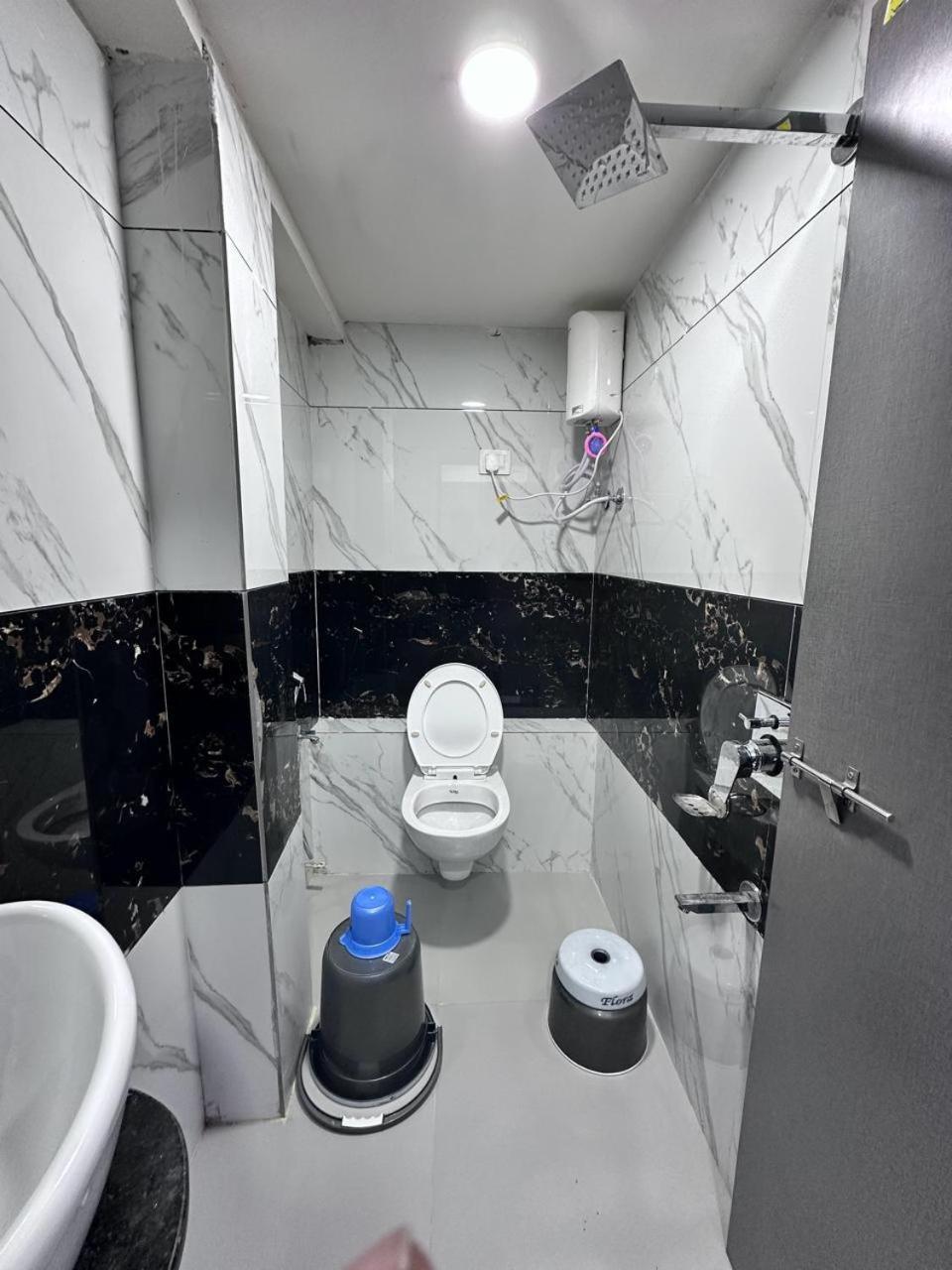 Hotel Season 阿穆达巴 外观 照片