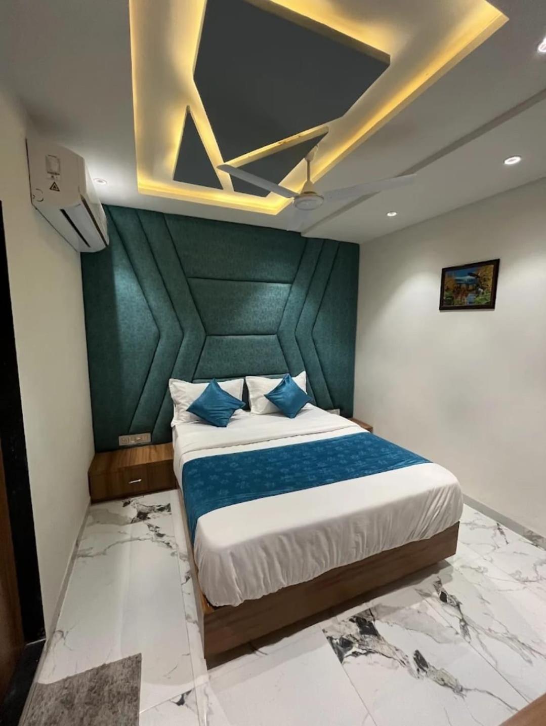 Hotel Season 阿穆达巴 外观 照片